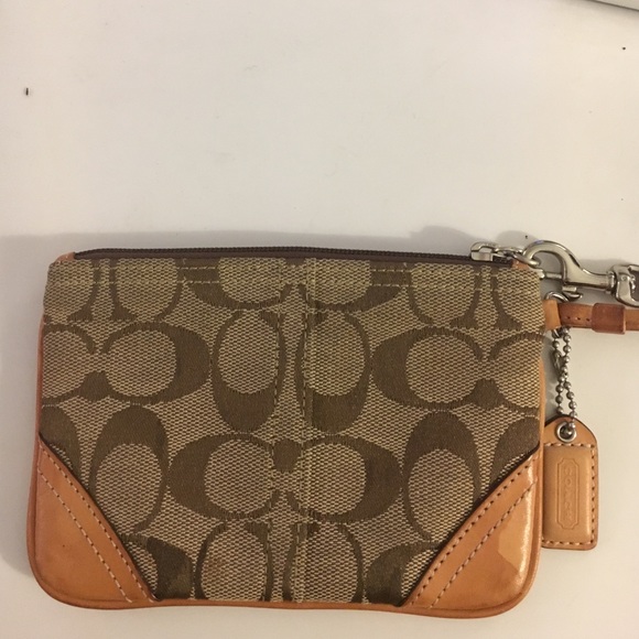 Coach wristlet - Picture 1 of 4