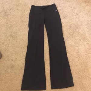 Alo yoga pants