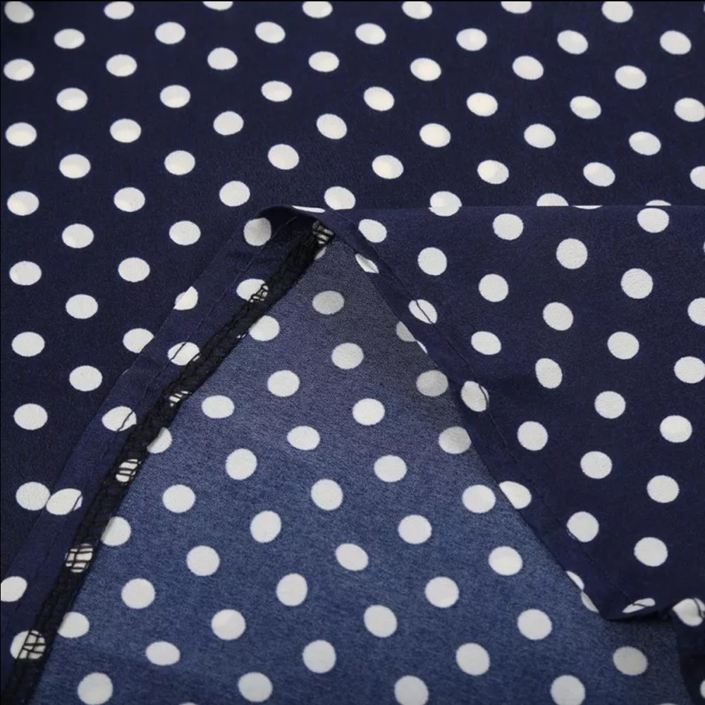 🎉 Keyhole Chiffon Blouse - Picture 3 of 4