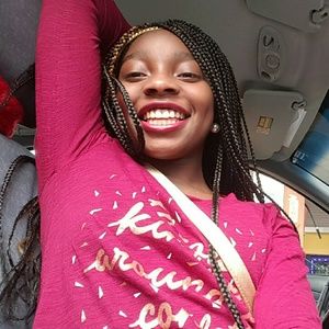 Meet your Posher, Shamika