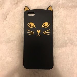 iPhone 6s Plus case.