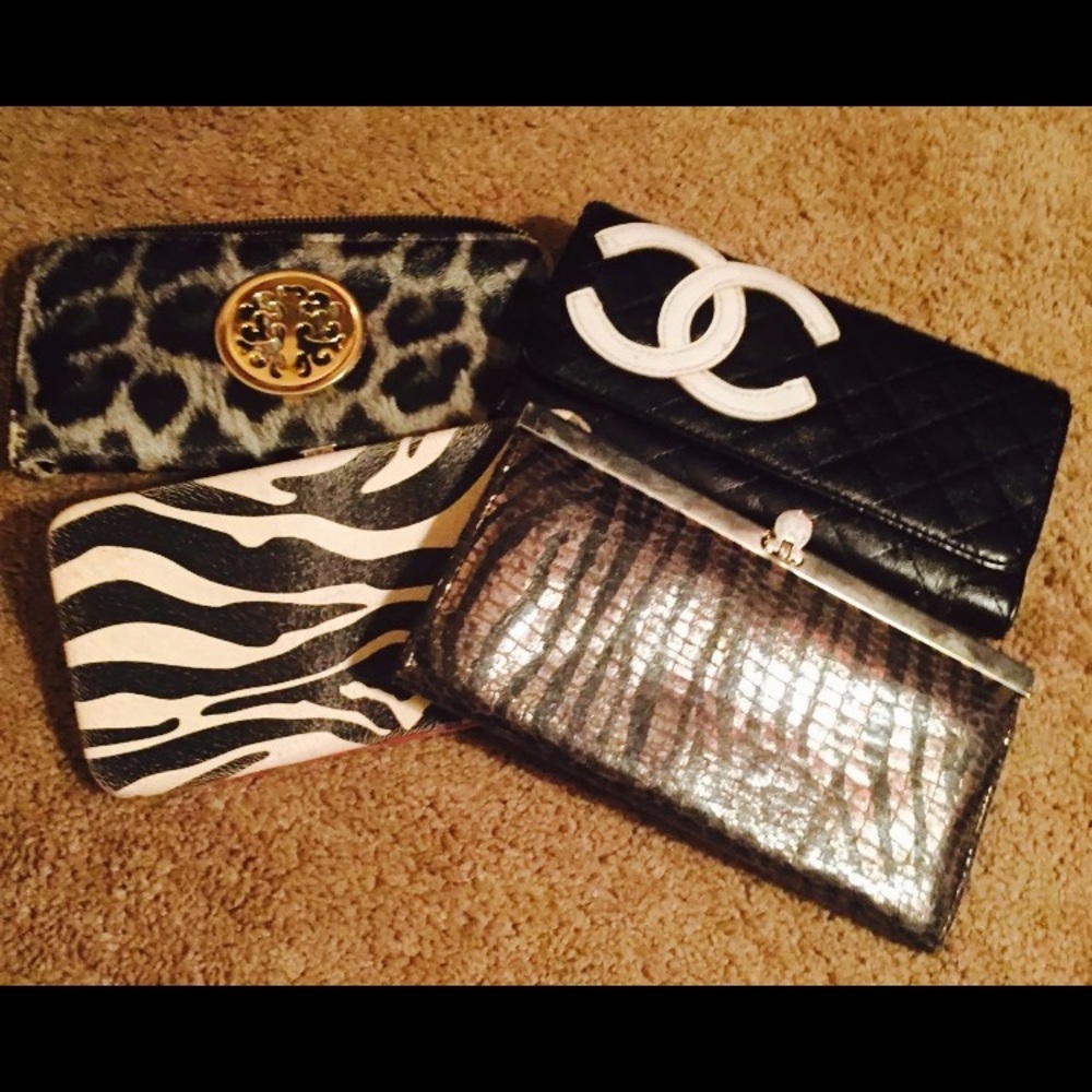 Lot of used wallets