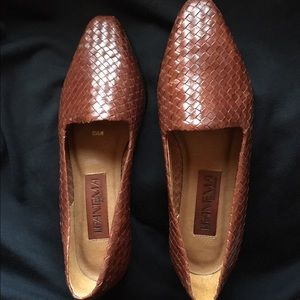 LEATHER WOVEN LOAFERS
