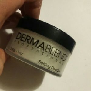 Dermablend Pro setting powder