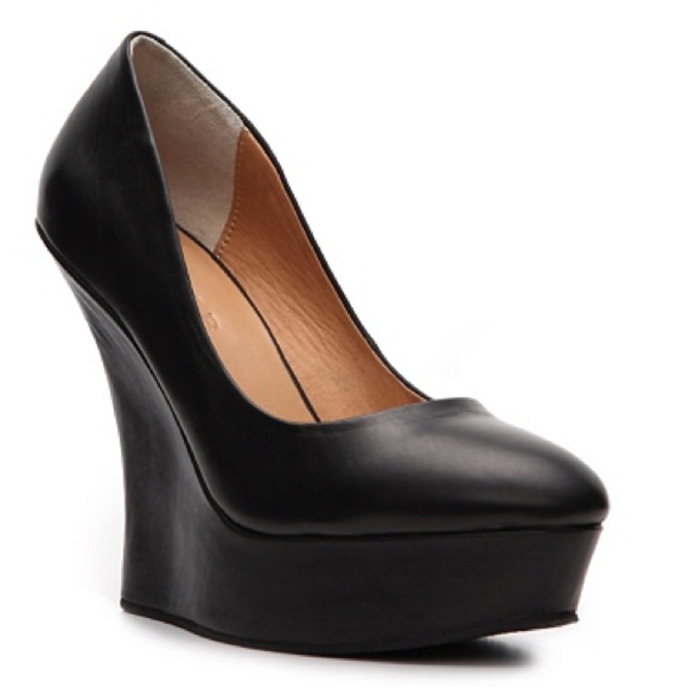L.A.M.B. Novice Wedges, Black SZ 8