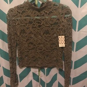 Lace blouse 😍😍😍