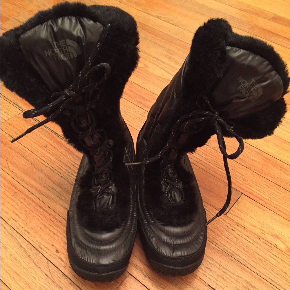 The North Face winter/snow boots 🌬