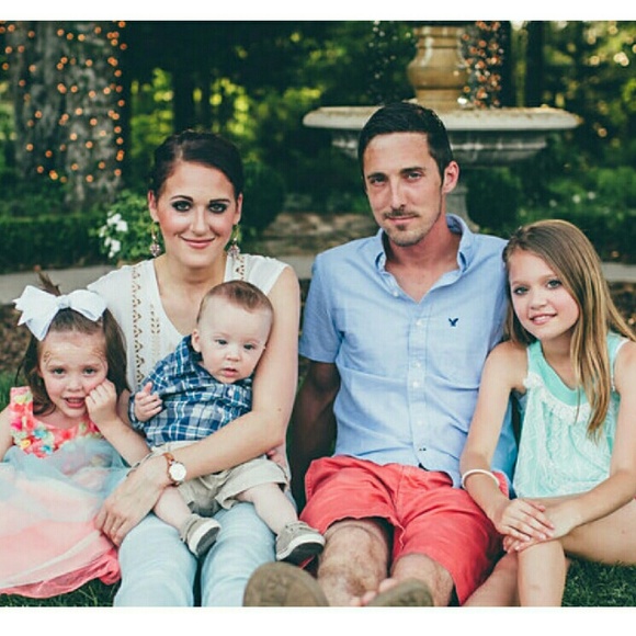 Meet your Posher, Whitney - Picture 2 of 4