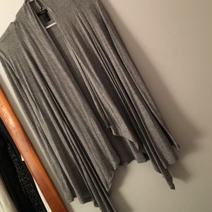 FOREVER 21 GREY CARDIGAN