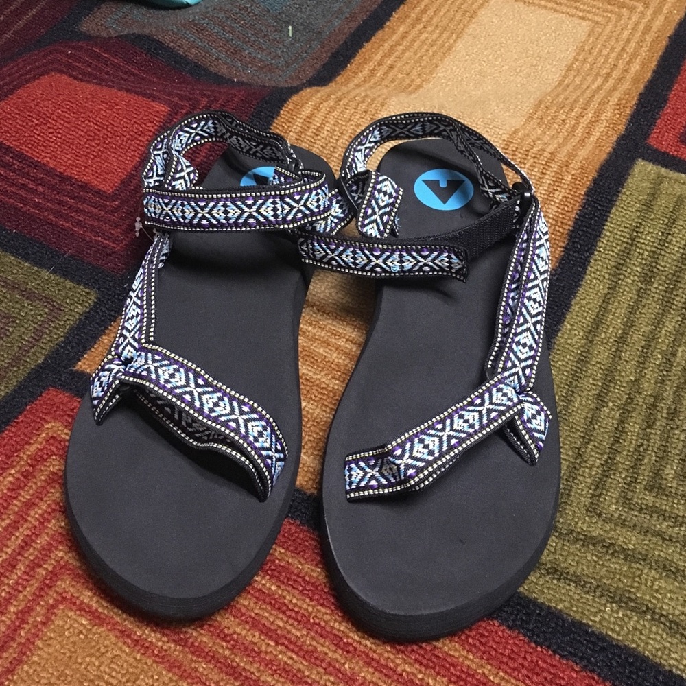 Chaco Inspired Sandal