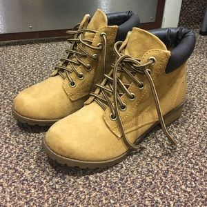 Lace up work boots