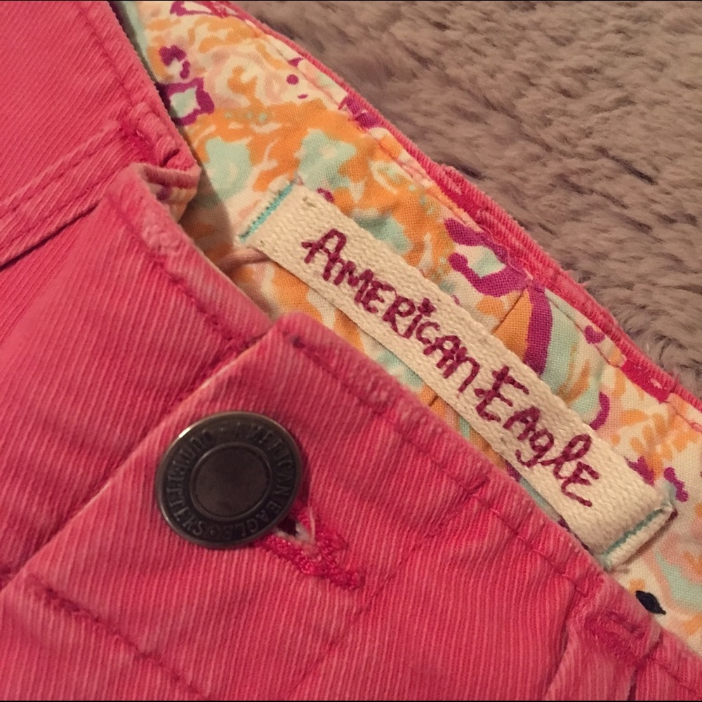 American Eagle Coral Denim Short Size 2 - Picture 3 of 4