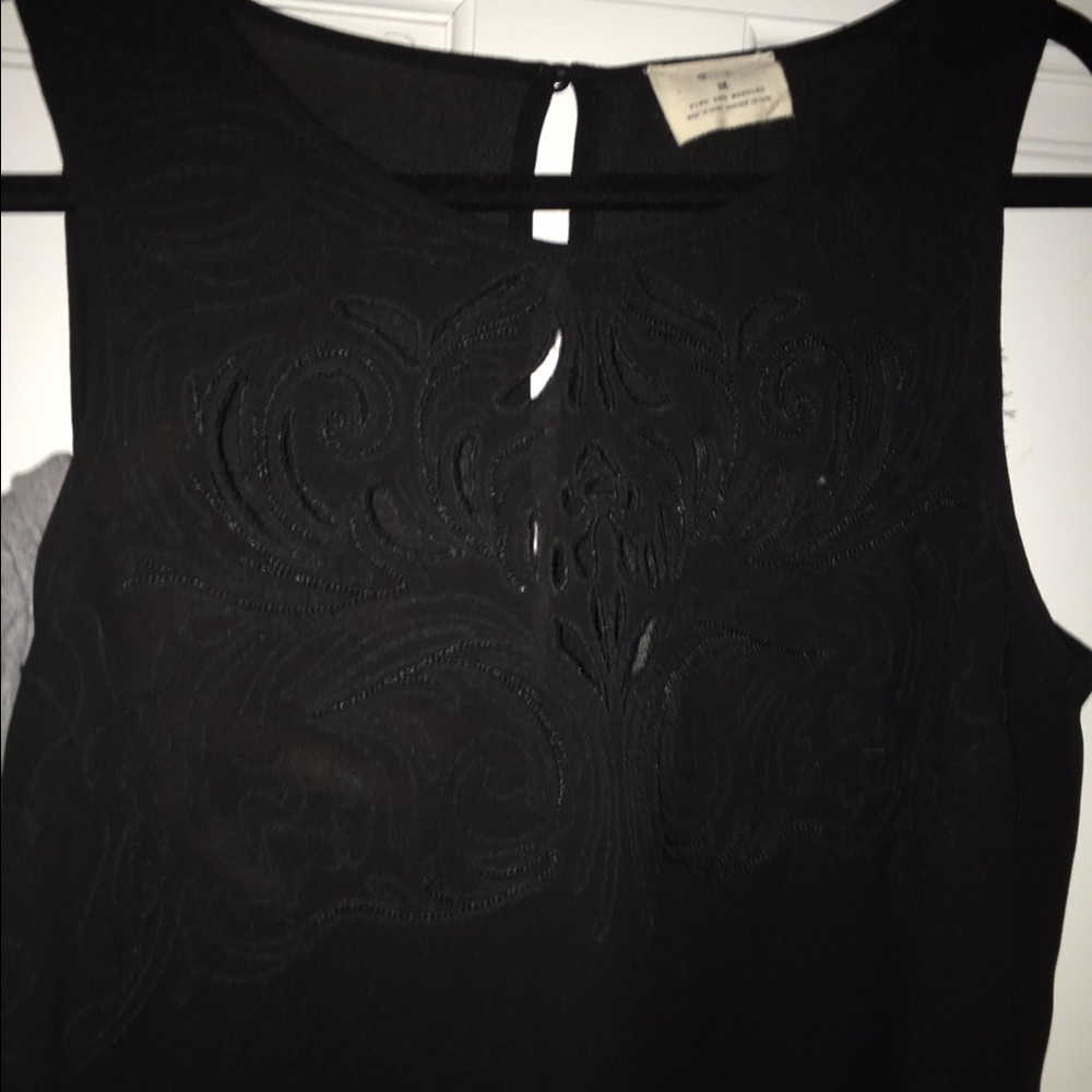 Sheer black top - Picture 2 of 3