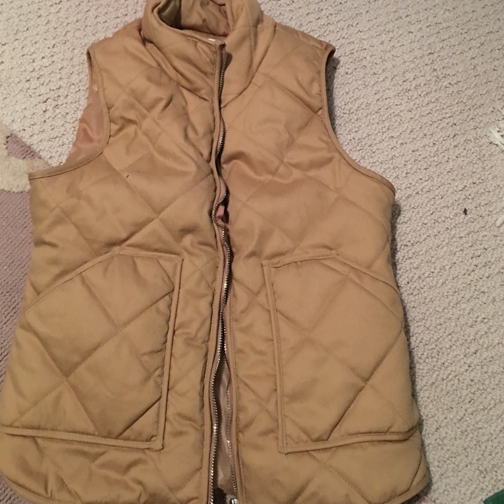 Small khaki vest