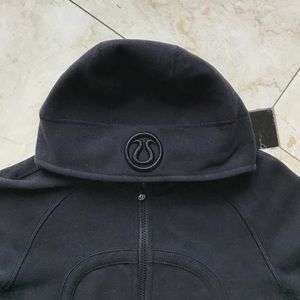Lululemon black classic scuba hoodie.