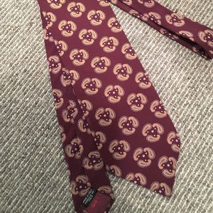 Men's tie