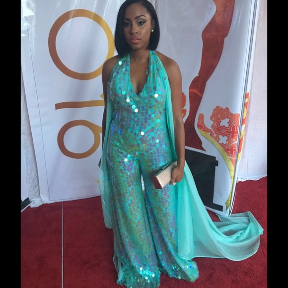 Custom couture gown - Picture 2 of 3