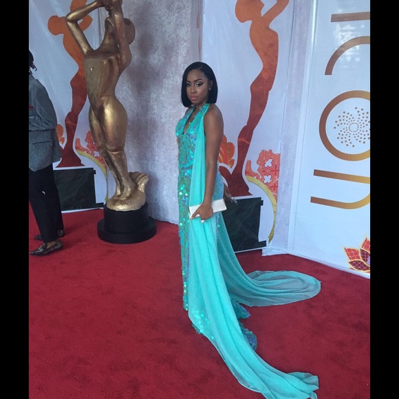 Custom couture gown - Picture 3 of 3