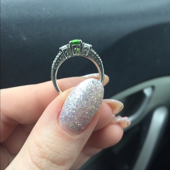 Sterling silver Peridot ring - Picture 2 of 4