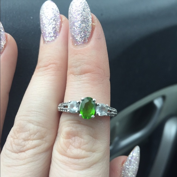 Sterling silver Peridot ring - Picture 3 of 4