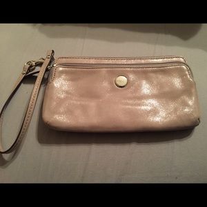 Coach Wristlet - Like New, ✨ Sparkles!!!