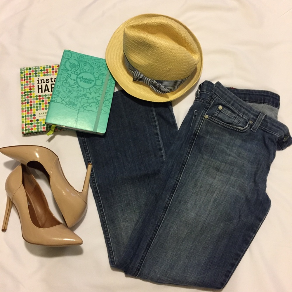 🎀 7 For All Mankind Bootcut Blue Jeans