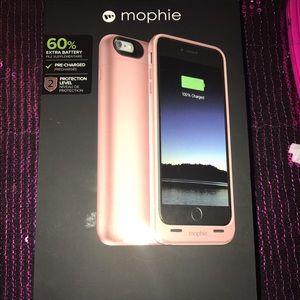 Rose gold mophie charging case iPhone 6/6s plus