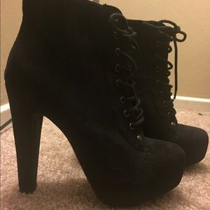 SOLD!! ----Lace Up Booties