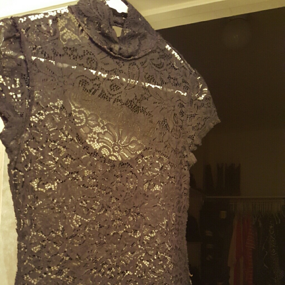 EXPRESS LACE TOP TURTLENECK- XS - BLK $25 OBO