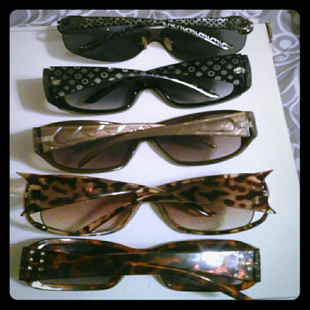 Lot of 5 pairs of sunglasses