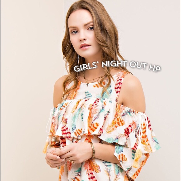 LAST ONE! Feather print cold shoulder blouse - Picture 2 of 5
