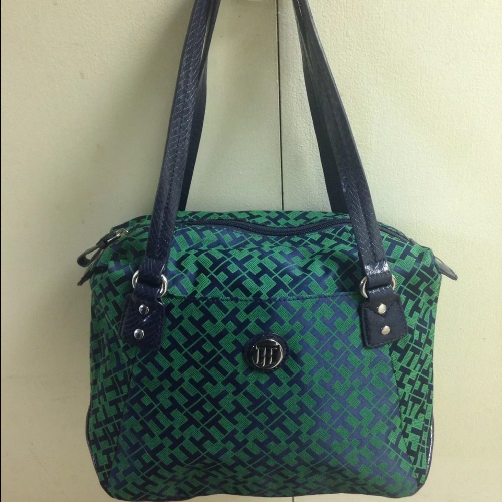 New without tags Tommy Hilfiger purse