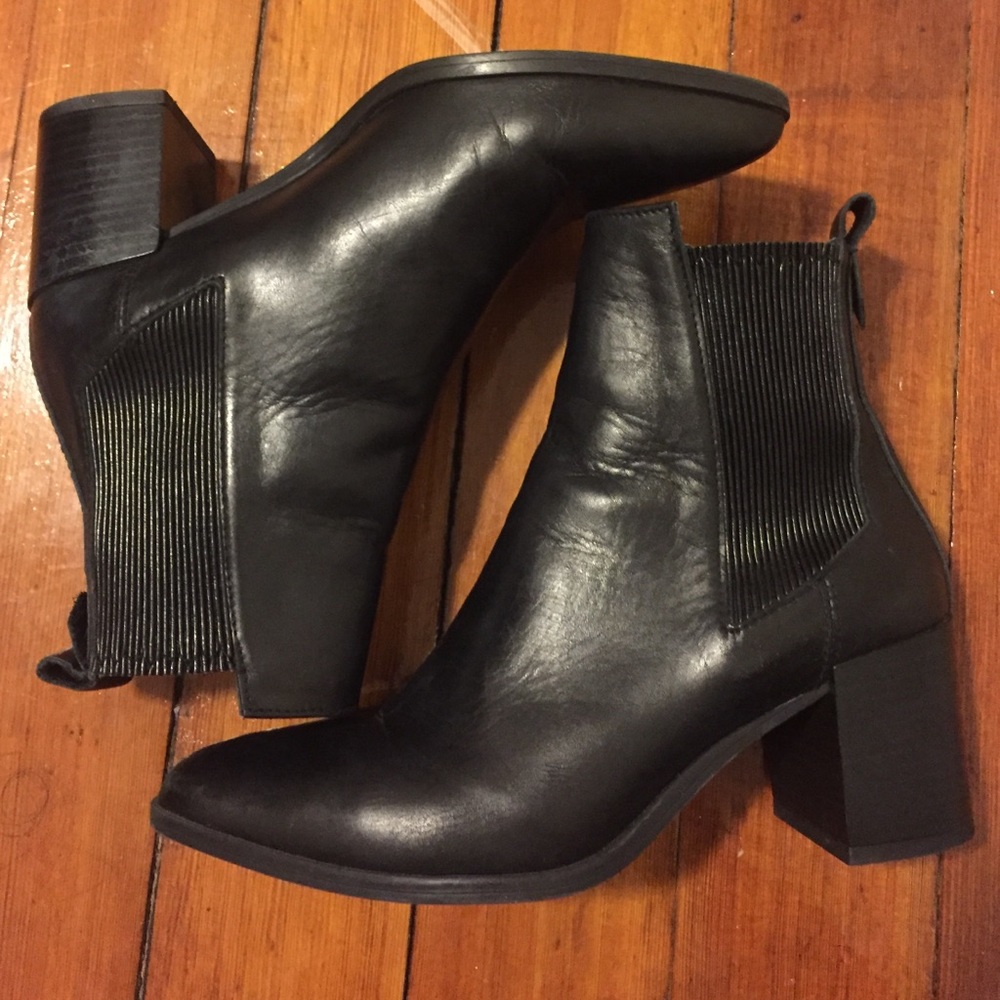 Zara black Chelsea boot