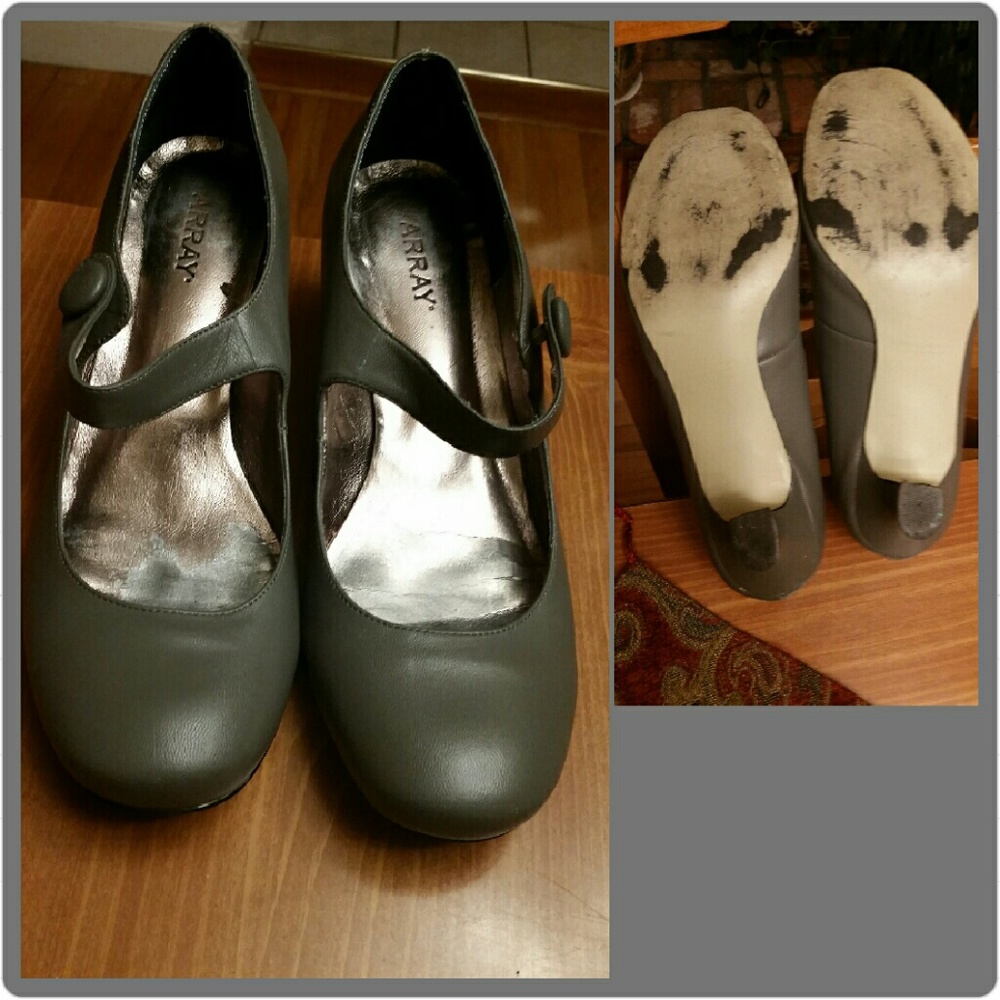 Womens Array brand Gray Pumps