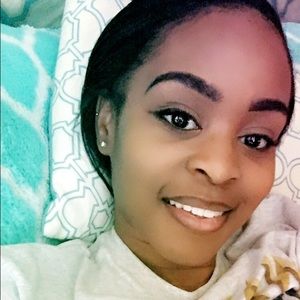 Meet your Posher, Vonetta