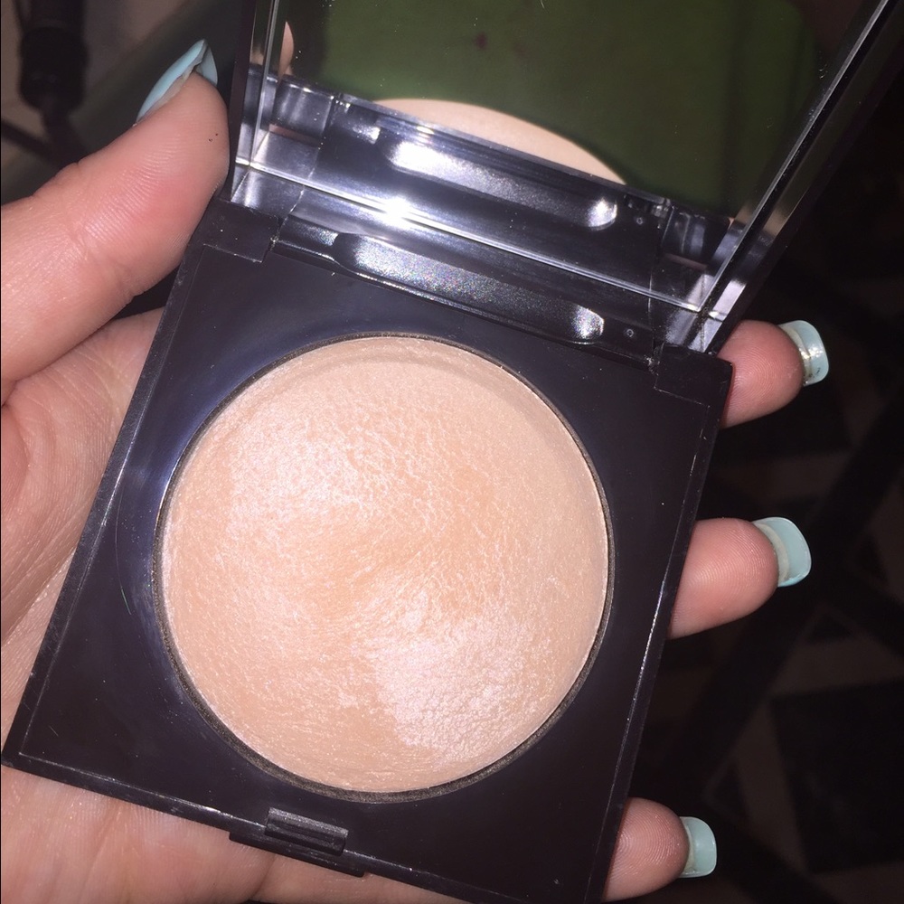 STILL FOR SALE Laura mercies highlighter