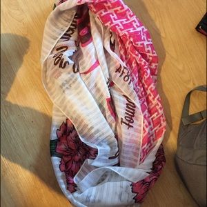 Gamma Phi Beta infinity scarf