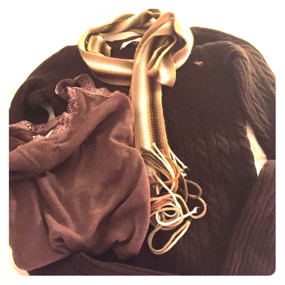 Abercrombie:V neck sweater with FREE Tank &Scarf