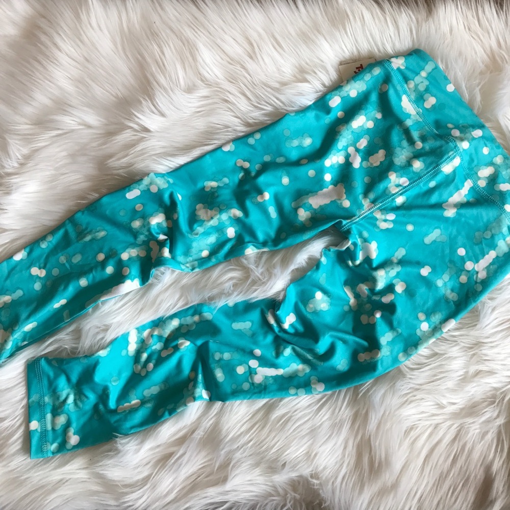 SOLD- Under Armour Leggings- kids - Picture 4 of 6