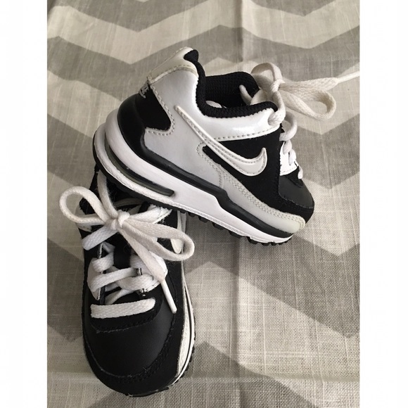 Nike Other - Throwback Nike Air Max