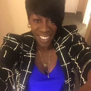 Meet your Posher, Albertina