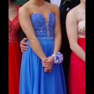 Sherri Hill beautiful prom dress