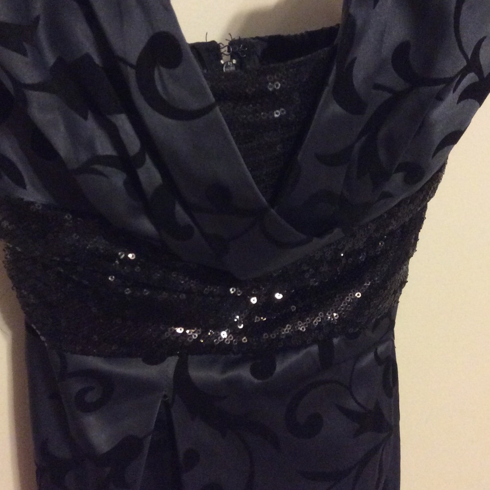 Women's Black Strapless Evening Dress