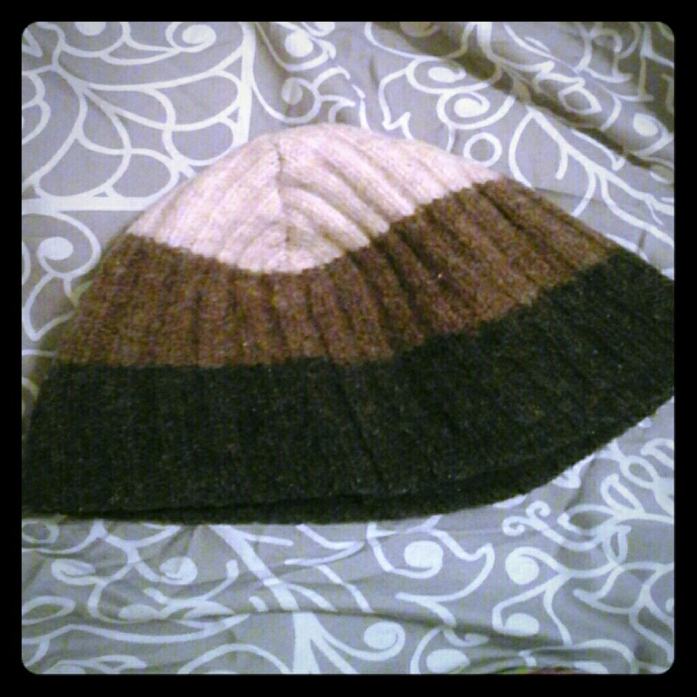 Gap beanie