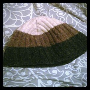 Gap beanie