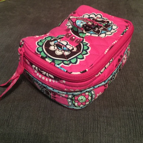Vera Bradley Handbags - Vera Bradley travel jewelry case. Cupcake print.
