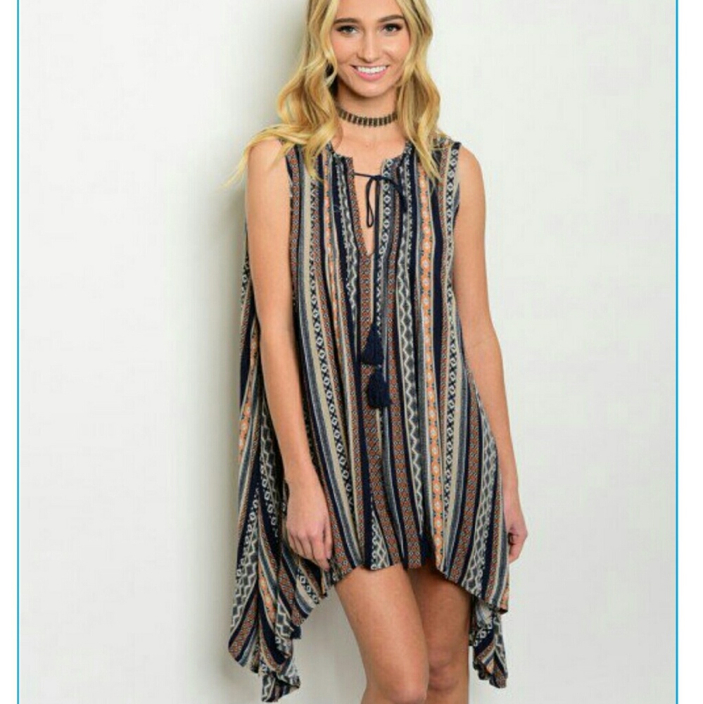 🔴SOLD🔴Can't unsee this tunic top. - Picture 1 of 8