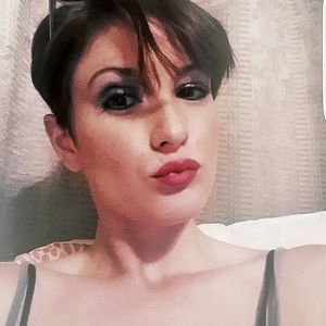 Meet your Posher, Candice