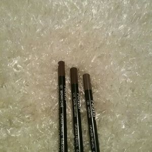 CLOSET CLOSING 8/15 New, Nabi Set of 3 Lip liners