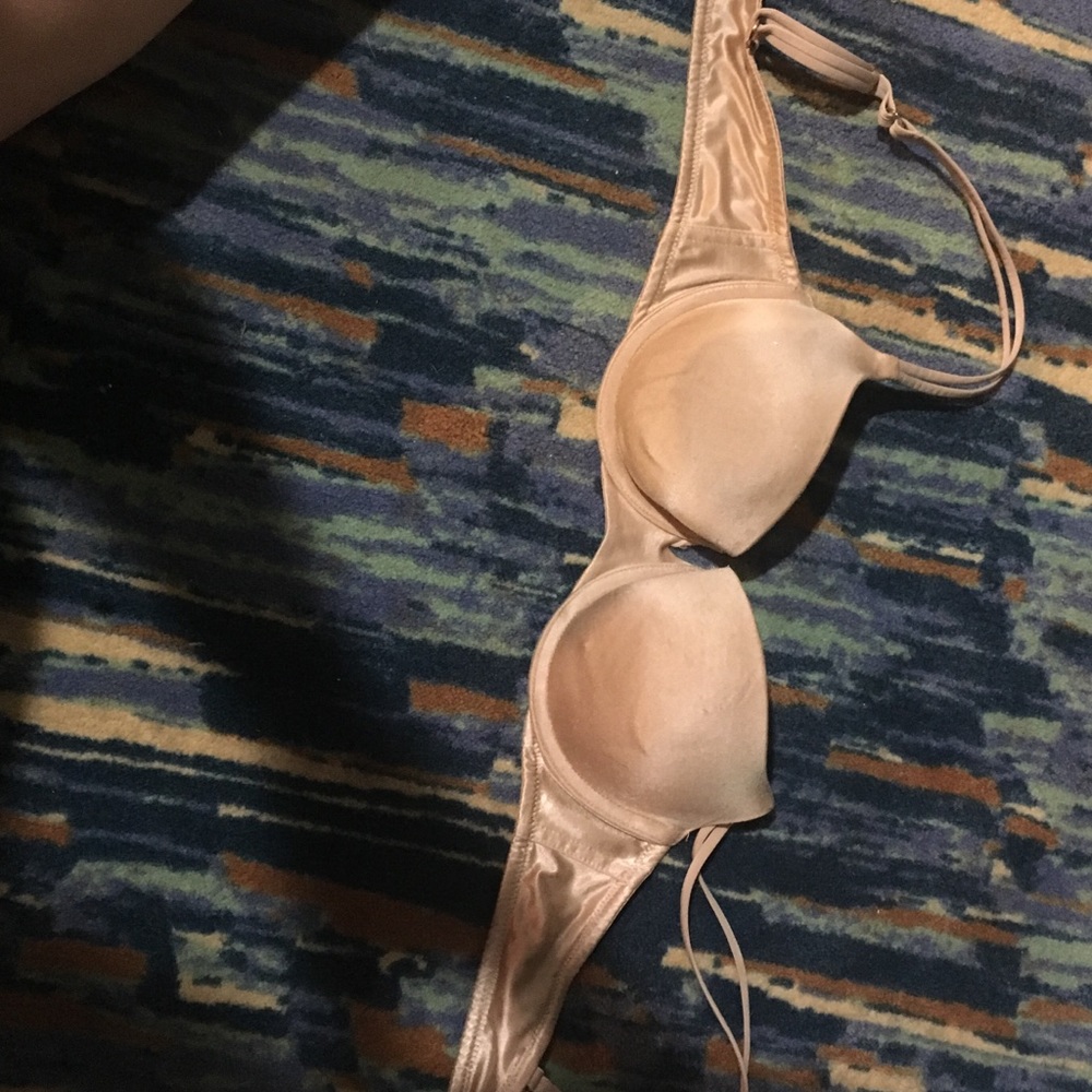 VICTORIA SECRET PUSH UP BRA